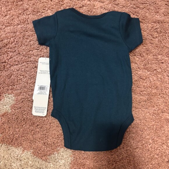 NWT Infant NFL TEAM APPAREL EAGLES FOOTBALL ONE PIECE 0-3 M - Picture 2 of 2